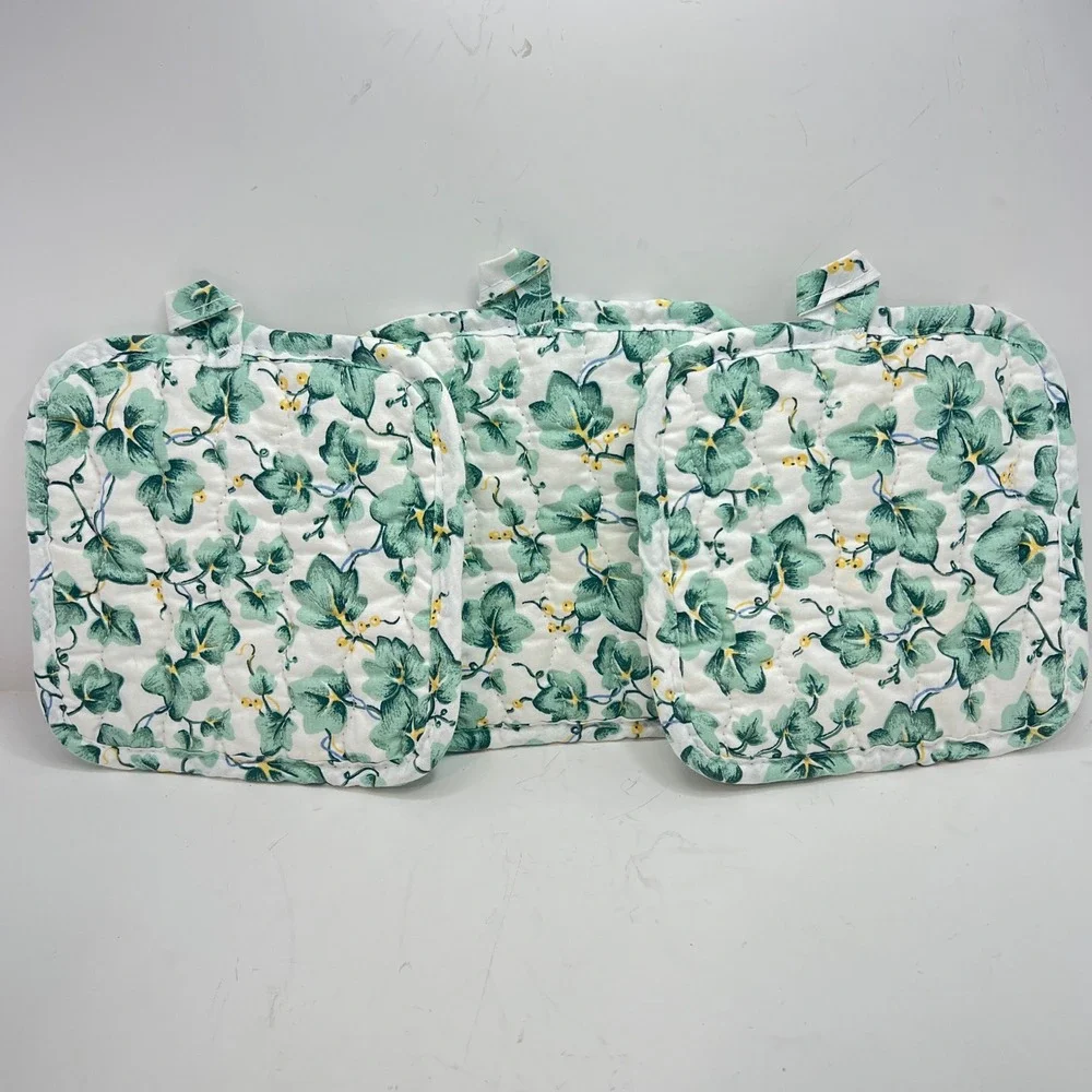 Vintage English Ivy Kitchen Set Serv-a-dish Trays Pot Holders Towel Table Cloth